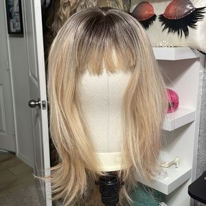 Blonde wig
